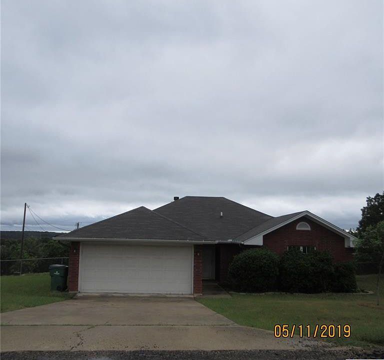 1st image of 495 Lakeview Dr