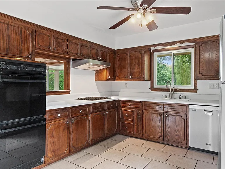 9041 N Rexleigh Dr — Photo 7