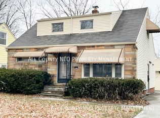 13609 Oak Park Blvd, Garfield Heights, OH 44125