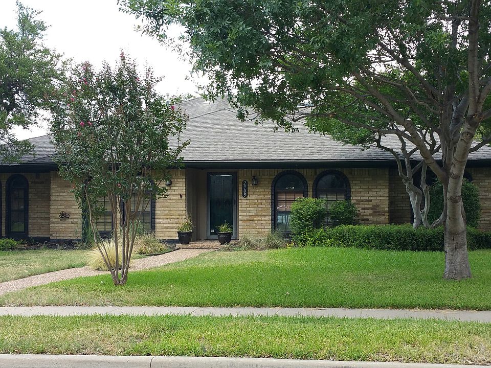 1st image of 2905 Knollwood Dr