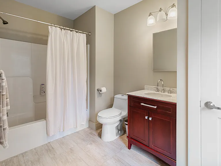 32 Fairway Dr — Photo 21