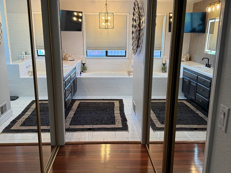 5330 Edgeview Dr — Photo 20