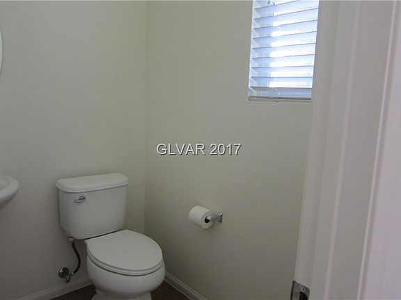 3rd image of 7042 Glencoe Harbor Ave #0