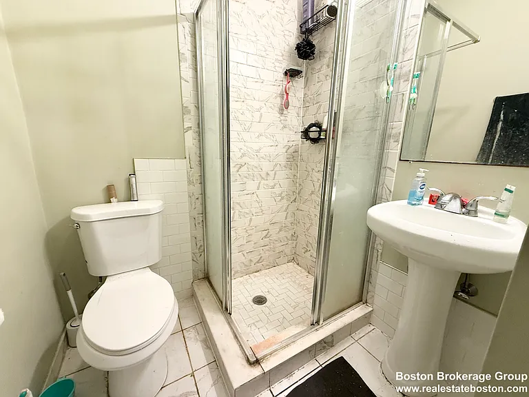 409 Dudley St — Photo 39