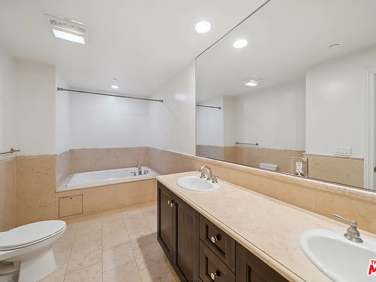 1050 S Holt Ave #404 — Photo 17