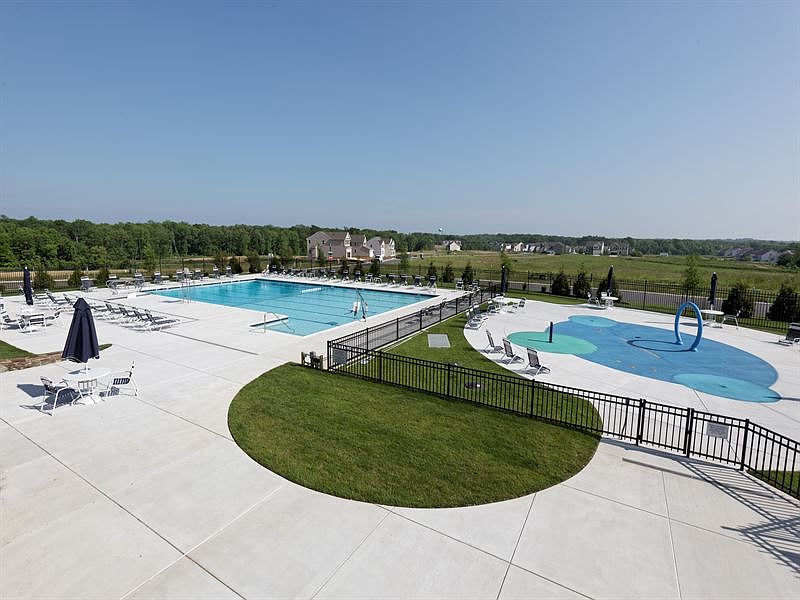 2nd image of 509 Millar Ct