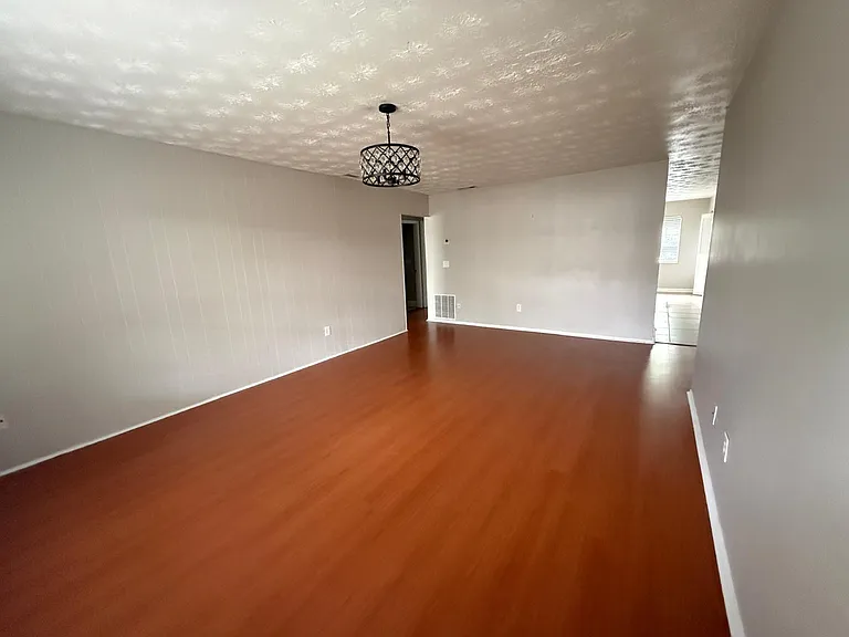 5335 Hansel Ave #C-8 — Photo 20