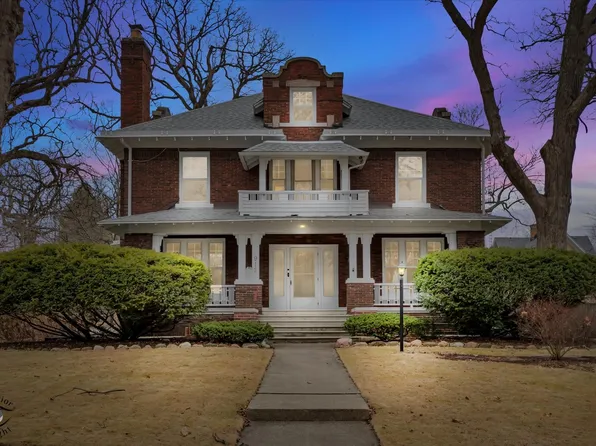 912 S Greenwood Ave, Kankakee, IL 60901