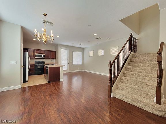 3rd image of 3649 Sanwood St