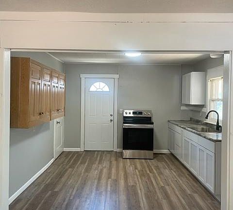 4th image of 5013 Vance St