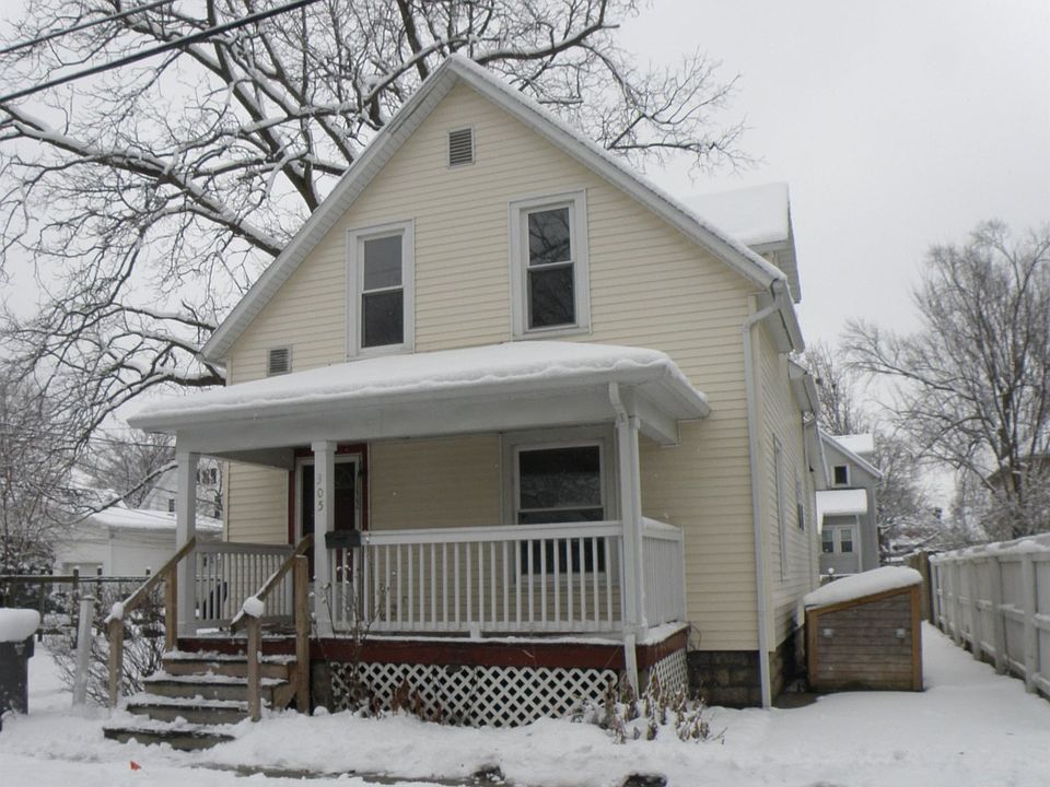 1st image of 305 S Cottage Ave