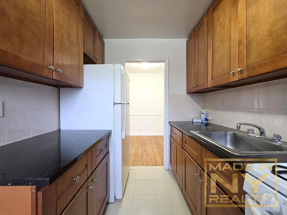 1st image of 6706 197th St #1
