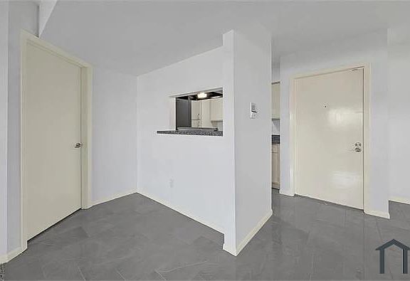3rd image of 8429 Hearth Dr APT 32