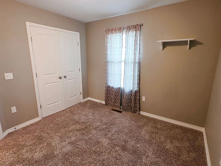 301 W Corsica St — Photo 15