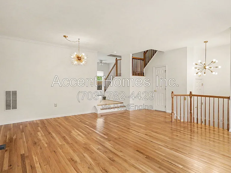 21217 Millwood Sq — Photo 5