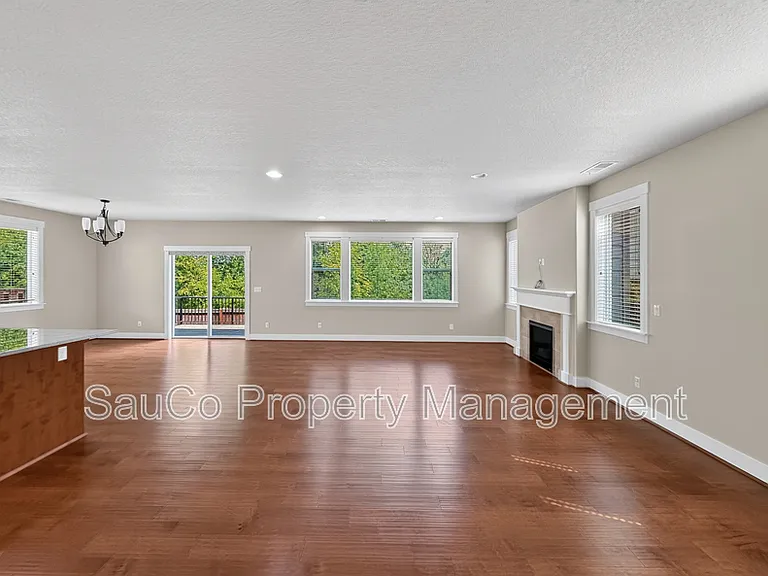 20269 SW Gracie St — Photo 4