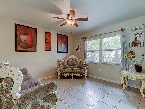 2nd image of 1708 Hughes Dr