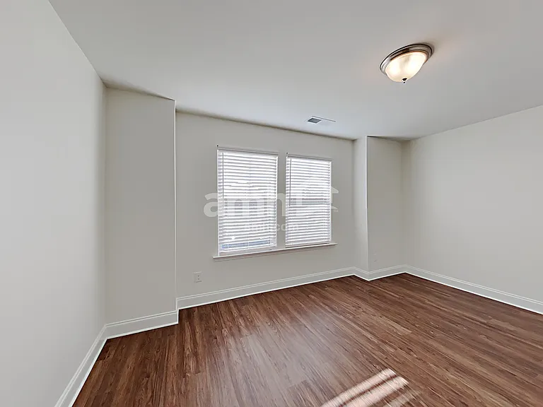 409 Levon Ct — Photo 22