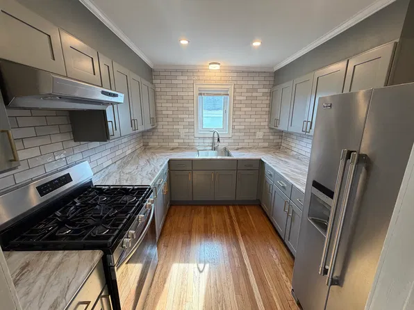 252 Central Ave #1, New Bedford, MA 02745