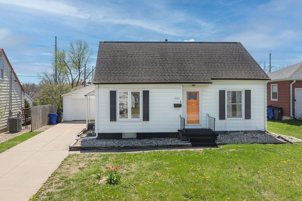 1805 8th Ave SW - Property Image