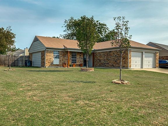 2nd image of 7456 Deer Park Dr