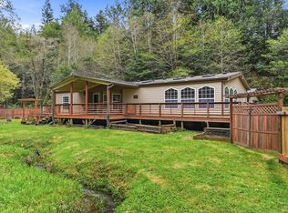 925 E 3rd St, Coquille, OR 97423
