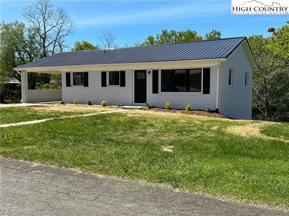 83 James Street, Sparta, NC 28675