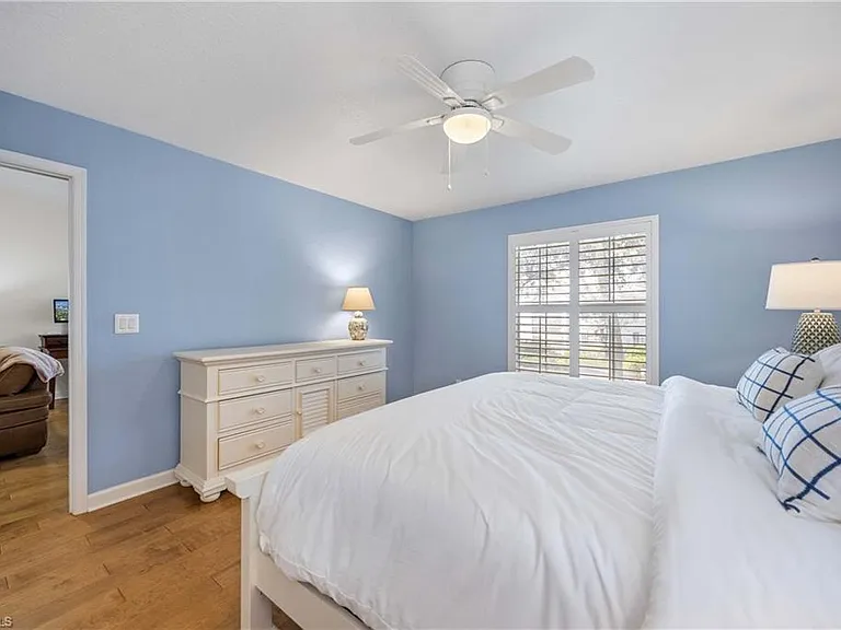 7050 Barrington Cir #202 — Photo 20