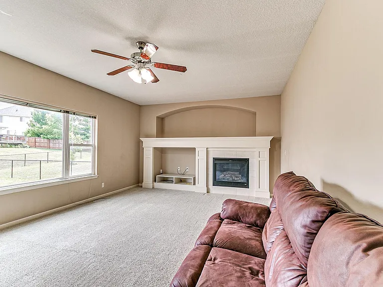 15222 Aurora Cir — Photo 22