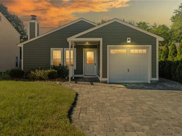 1107 Kings Mill Ct, Chesapeake, VA 23320