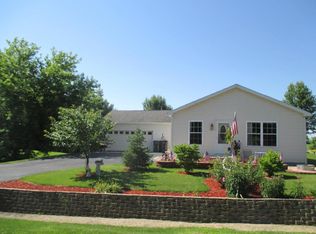 8227 12th Pl, Kenosha, WI 53144