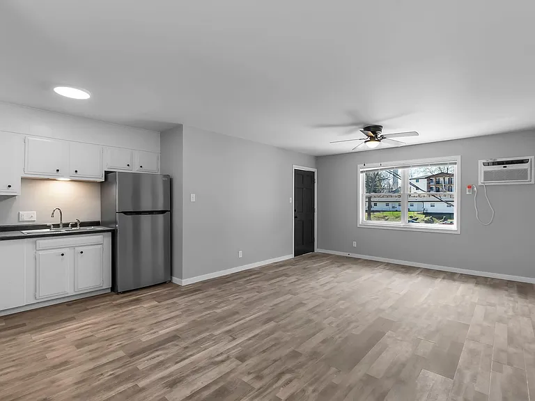 136 S Lorimier St #6 — Photo 4