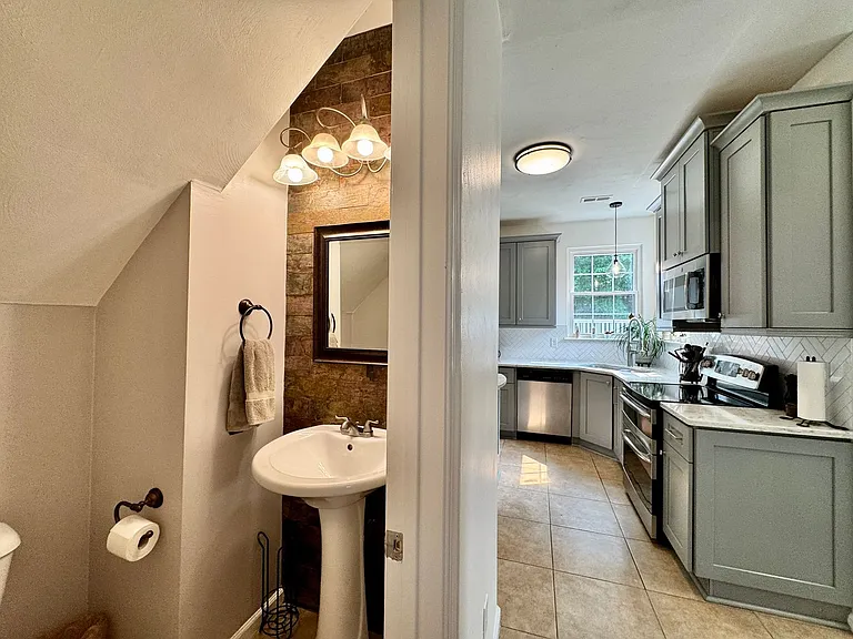 2201 Elindra Ct — Photo 16