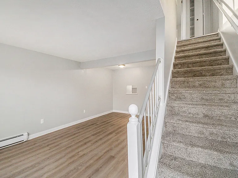 315 Smith St — Photo 3