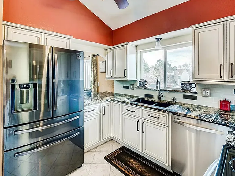 504 S Laredo Cir #1 — Photo 21