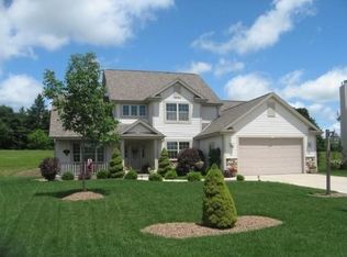 W232N7962 Nesting Ct, Sussex, WI 53089