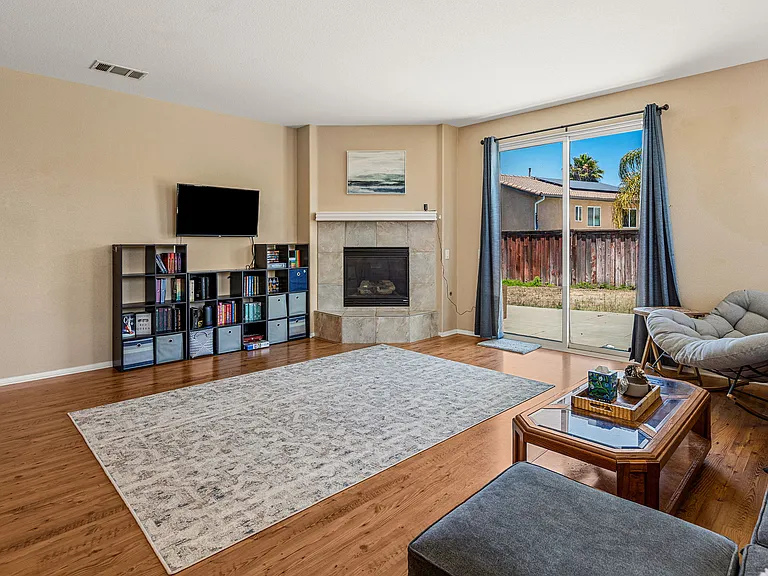 31844 Empresa Cir — Photo 11