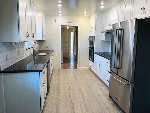 2nd image of 10953 Linda Vista Dr