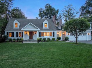 11 McLaren Rd S, Darien, CT 06820