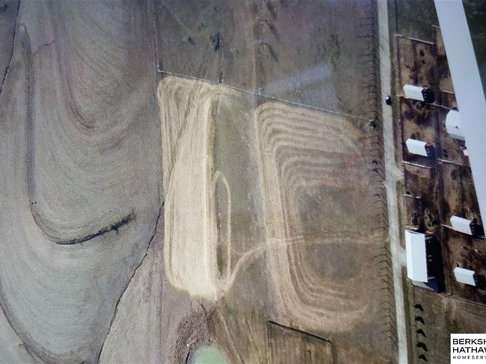 2nd image of 2 Prib Acres