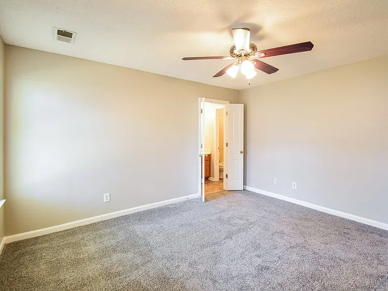 10080 Cross Ridge Rd — Photo 9