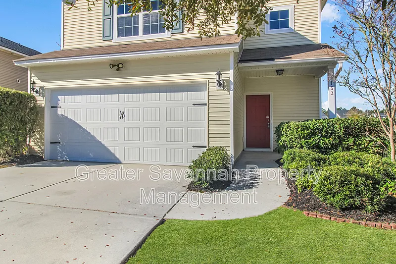 4 bed, 2.5 bath, 2025 sqft, $2,700 — Photo 4