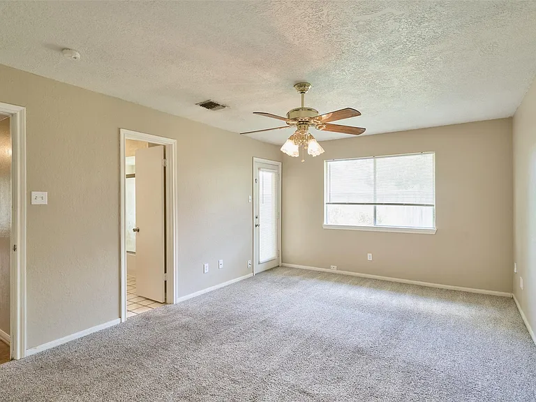 23311 Grand Rapids Ln — Photo 17