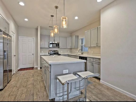 5th image of 17137 Wilthorne Colony Ct