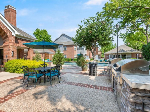 1520 Richardson Dr #322