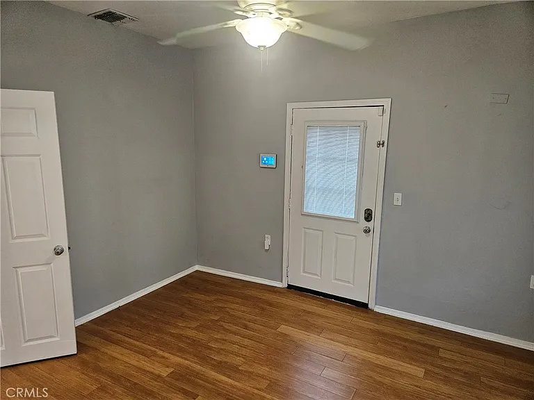 964 Cypress Ave — Photo 11