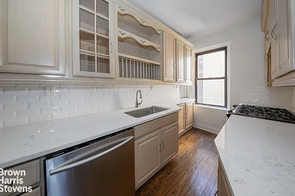 Rented by Brown Harris Stevens | media 12