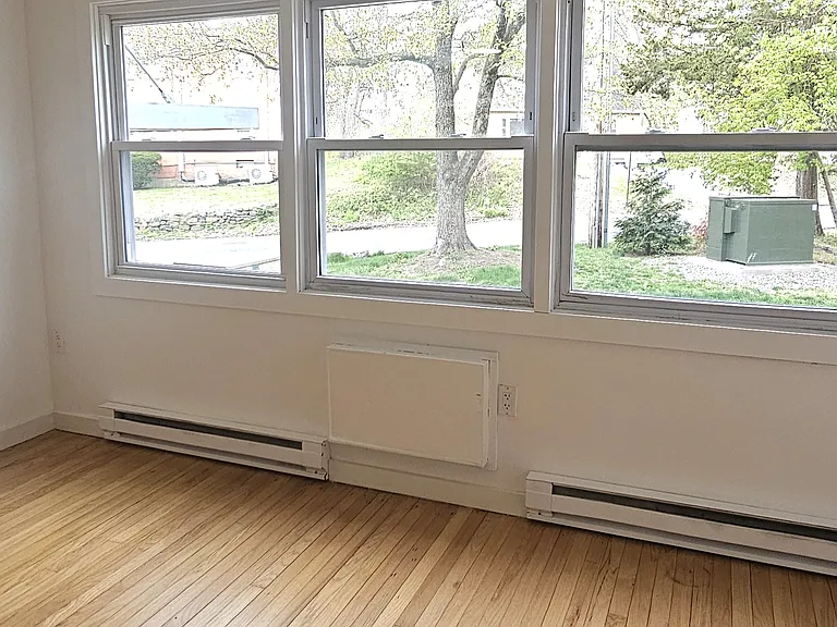35 Springside Ave #1B — Photo 17