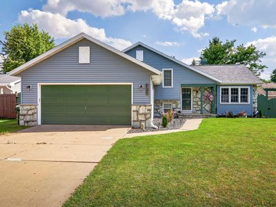 731 Woodsview Ln, Kimberly, WI, 54136