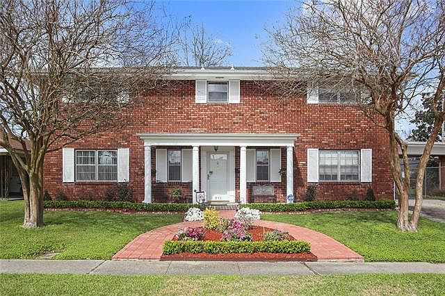1st image of 211 Linda Ct